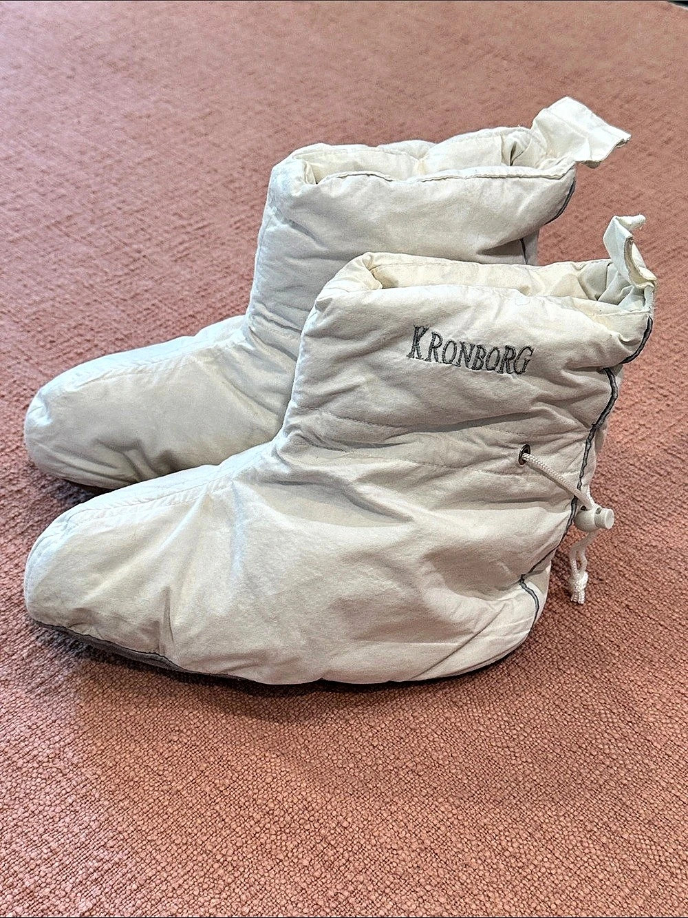 Down filled Bootie Slippers size small (25-26 cm) with suede sole